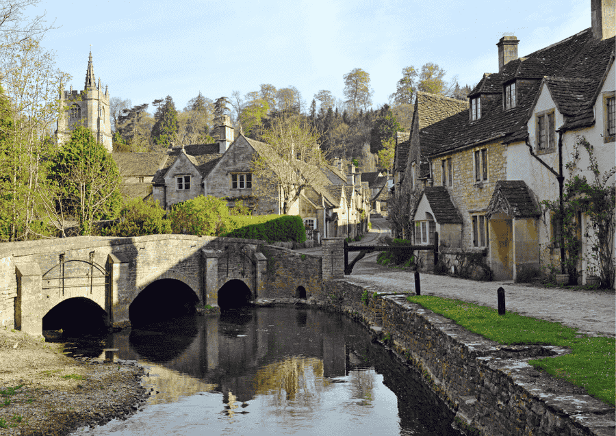 Castle Combe, in the Cotswolds - A spot for a UK best honeymoon destination